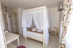 Shaka Marine Hotel