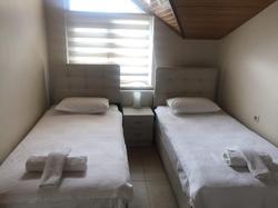 Tum Trio Hotel