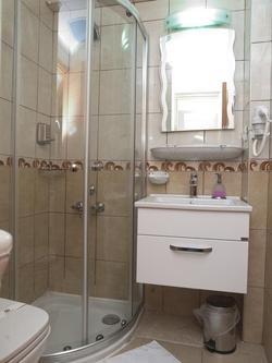 Kamer Hotel