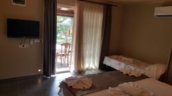 Mavi Yengec Restaurant & Bungalows