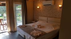 Mavi Yengec Restaurant & Bungalows