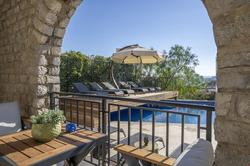 Noa Suite Hotel
