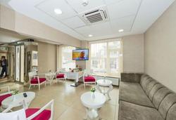 La Garden Hotel