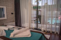 Sevilla Hotel & Lounge