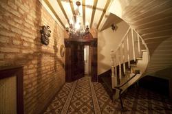 Palation House