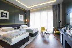 7 Rooms Boutique Hotel
