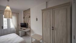 Tash Mekan Alacati Boutique Hotel