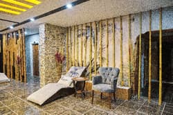 Clover Magic Park Side Hotel
