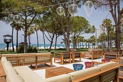 Acanthus and Cennet Barut Collectio