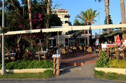 Side Bay Hotel