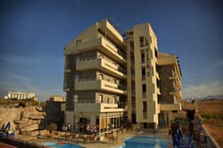 Lavitas Hotel
