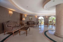 X Life Hotel +15