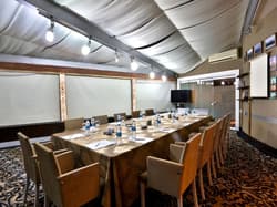 AHC Old City Hotel