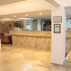 Nicholas Park Hotel