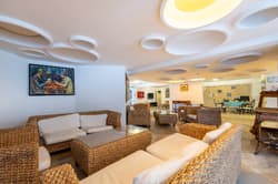 Nicholas Park Hotel