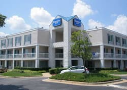 Motel 6 Raleigh North
