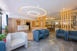 Diamond Luxury Hotel