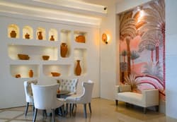 Side Aluna Hotel