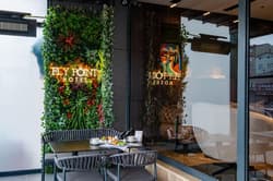 Fly Point Hotel