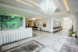 Regenesis Suite Hotel & Spa