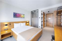 Lei Hotel