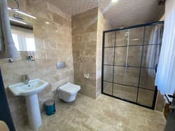Whitestone Hotel