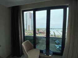 Rena Grand Residence Suite