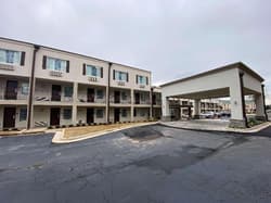 Baymont by Wyndham College Park Atlanta Airport S