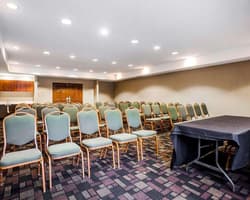 Comfort Suites (Independence)