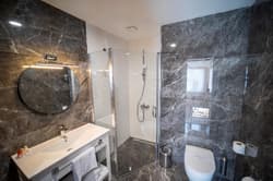 Mell City Suites Hotel