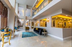 Real King Residence Hotel
