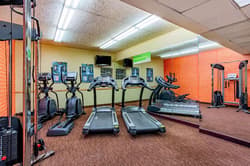 La Quinta Inn & Suites Raleigh Crabtree