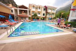 Montebello Deluxe Hotel