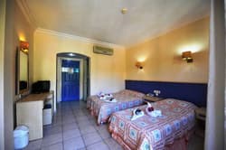 Montebello Deluxe Hotel