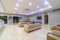Sayanora Hotel