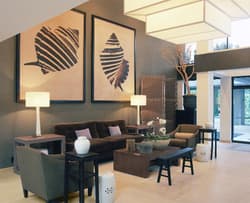 Luxe Sunset Boulevard Hotel