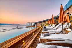 Numa Port Hotel