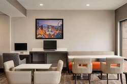 La Quinta Inn & Suites by Wyndham St Louis Route66