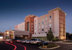 Hampton Inn & Suites St. Louis at Forest Park 