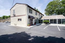 Econo Lodge West Yarmouth Area