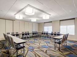 Holiday Inn Express and Suites Jacksonville SE Med