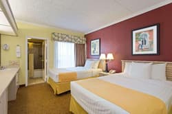 Baymont by Wyndham Tampa Near Busch Gardens