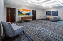 Holiday Inn Express & Suites Tampa-I-75