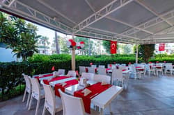 Palmeras Beach Hotel