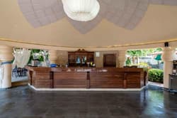 Palmeras Beach Hotel