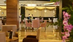 Lake & River Side Hotel & Spa