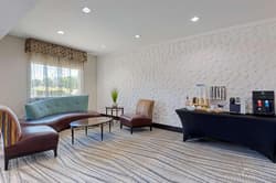 Best Western Plus Arlington North Hotel & Suites