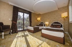 Han Deluxe Hotel