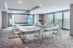 Wyndham Grand Istanbul Kalamis Marina Hotel