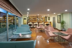 Lara Dinc Hotel